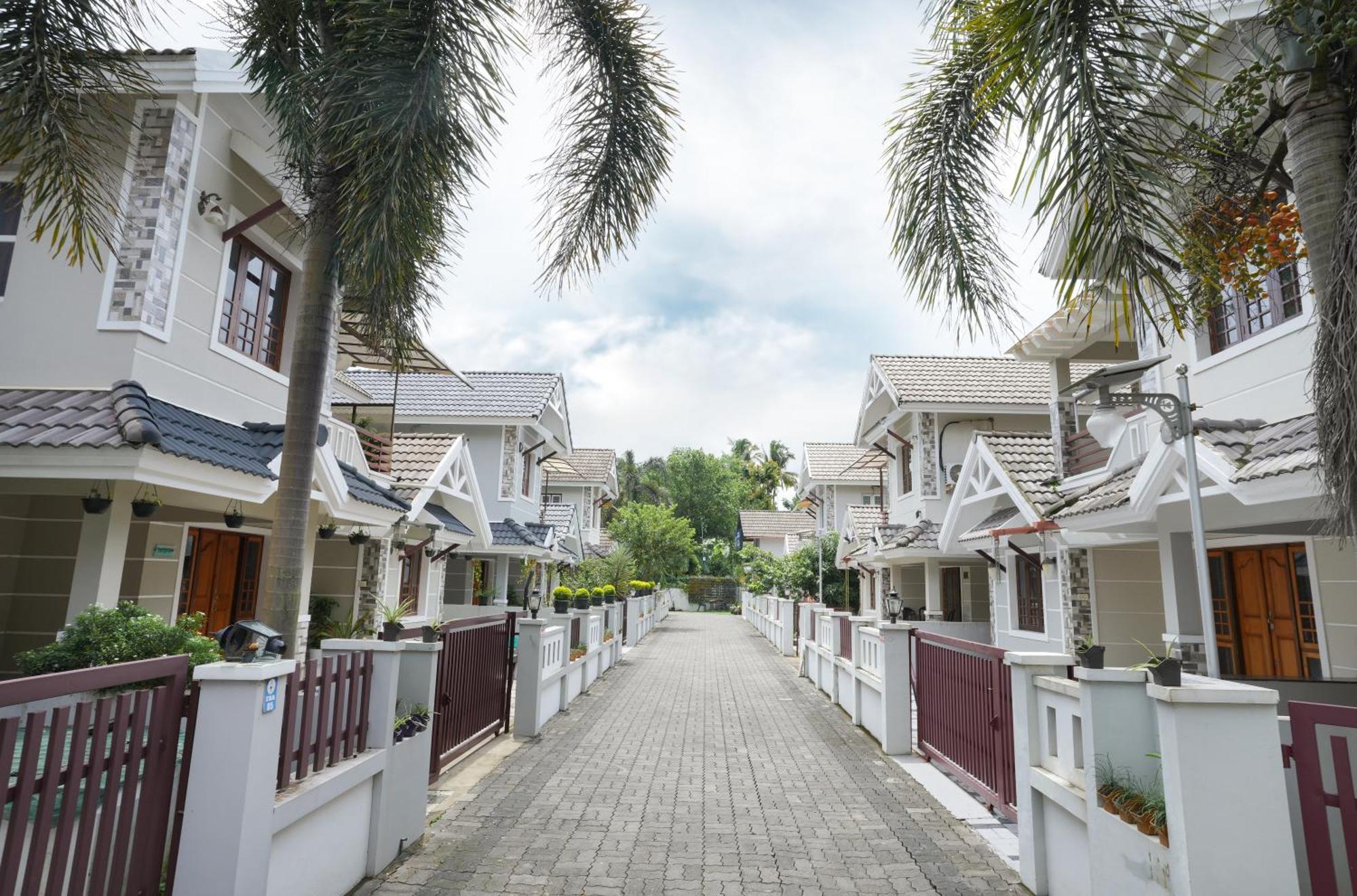 Swapna Home Suites เนดุมบัสเซรี ภายนอก รูปภาพ